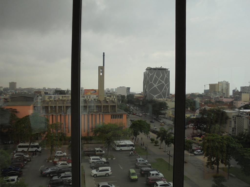 Loanda Hotel Luanda Exterior photo